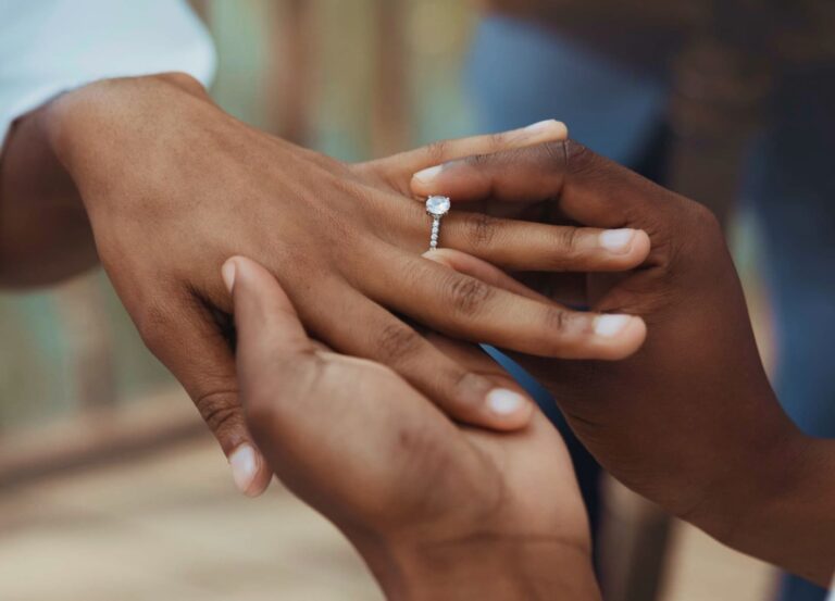 The Complete Guide to Buying Engagement Rings in Vilnius, From Craft to Price